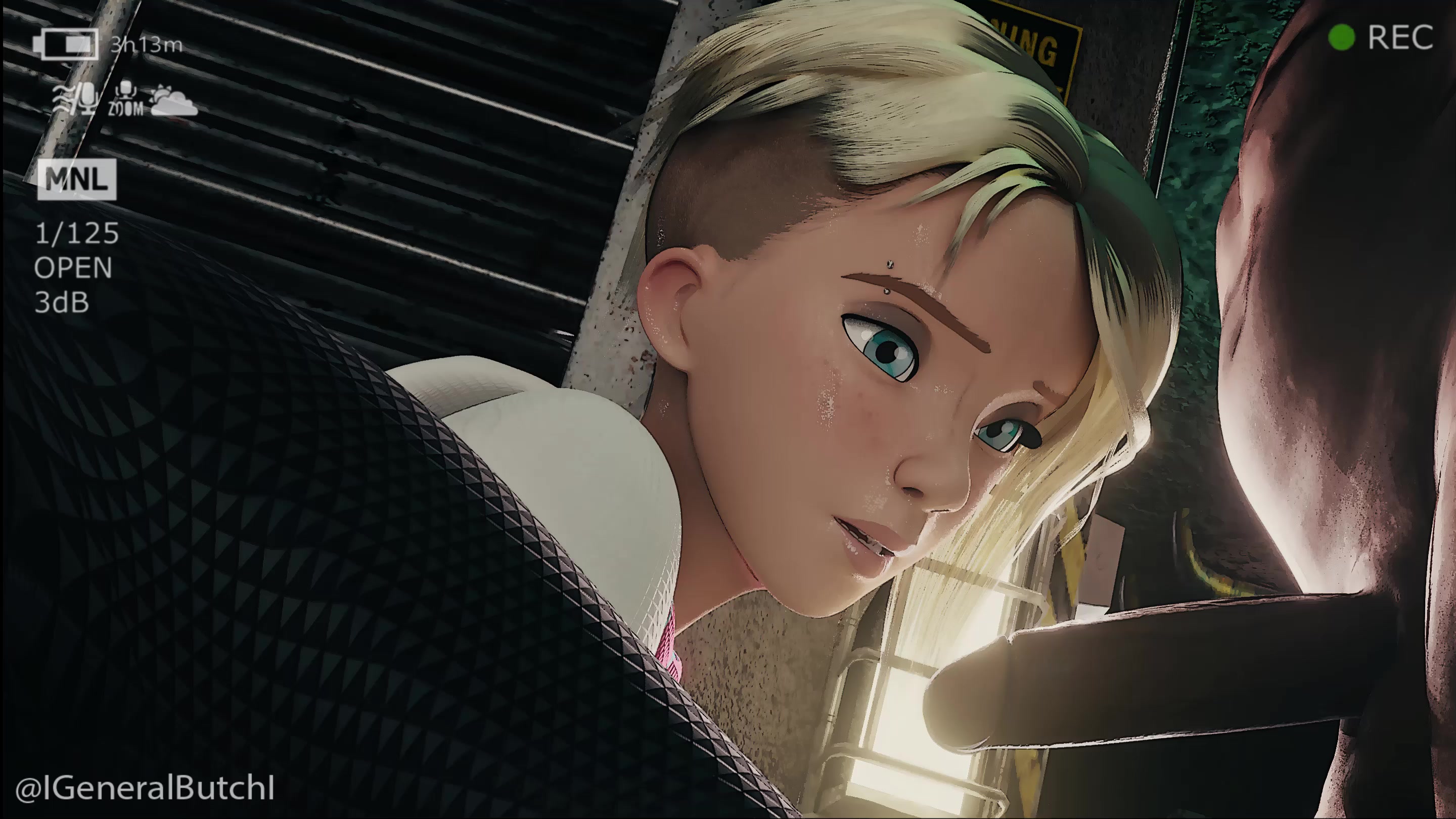 Gwen exploring her desires